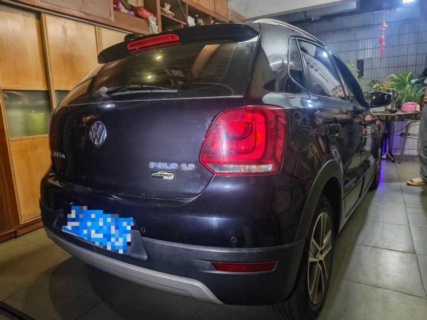 Volkswagen Polo 2012 car image #5
