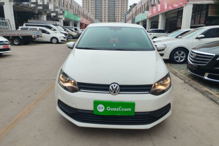 Volkswagen Polo 2019 car image #3
