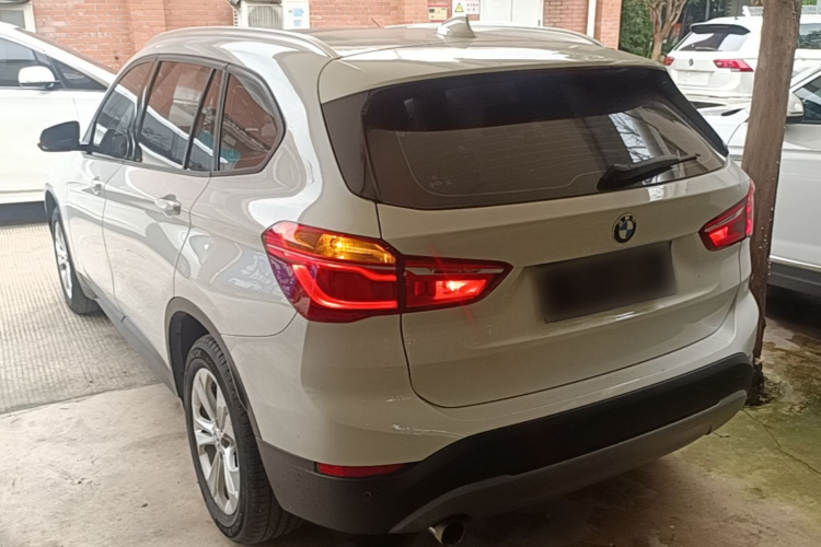BMW X1 2017 #5 BMW X1 2017 immagine di auto #5