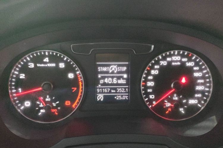 Audi Q3 2019 #12 Audi Q3 2019 car image #12