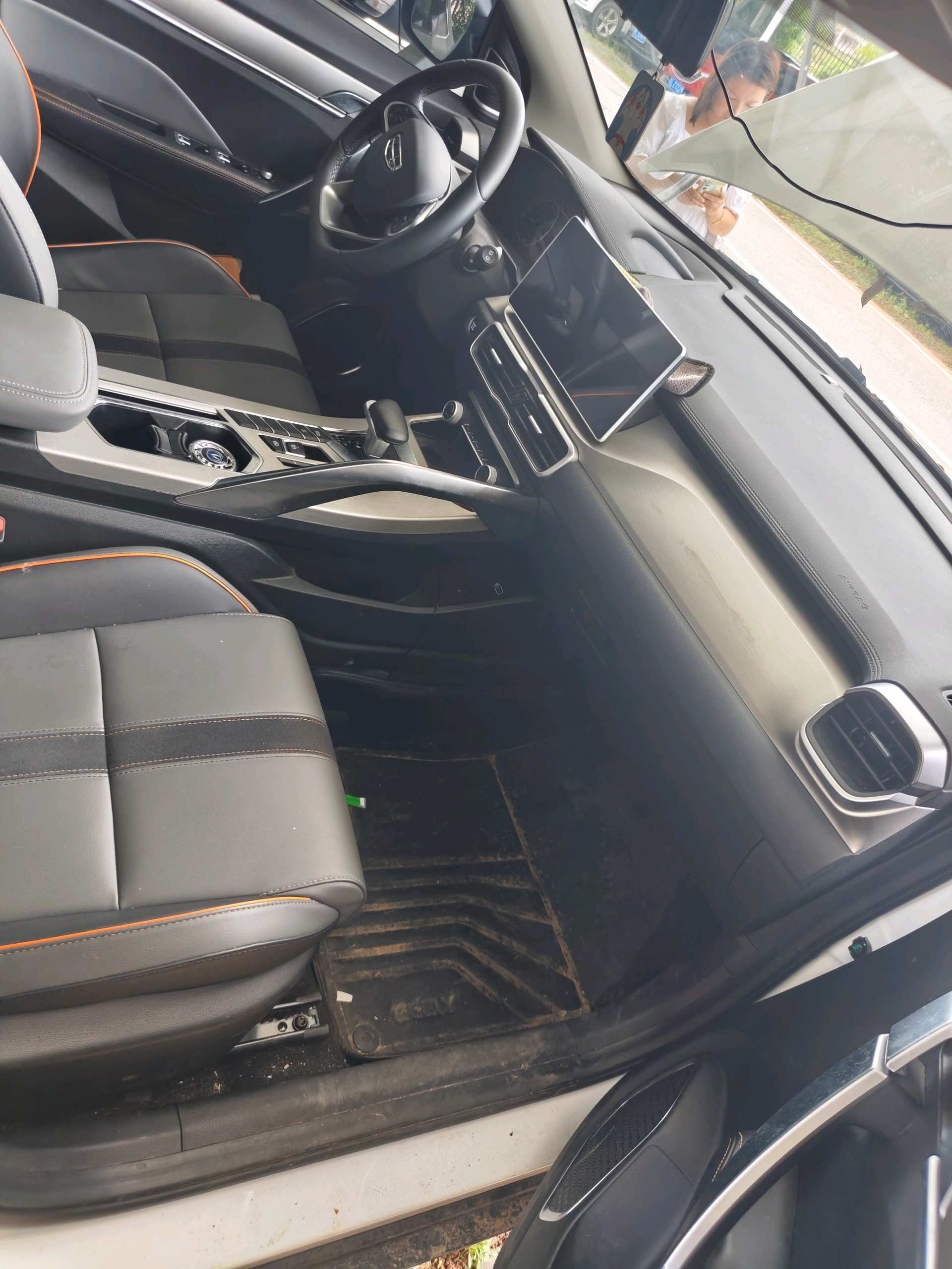 GEELY Coolray 2023 صورة سيارة #5