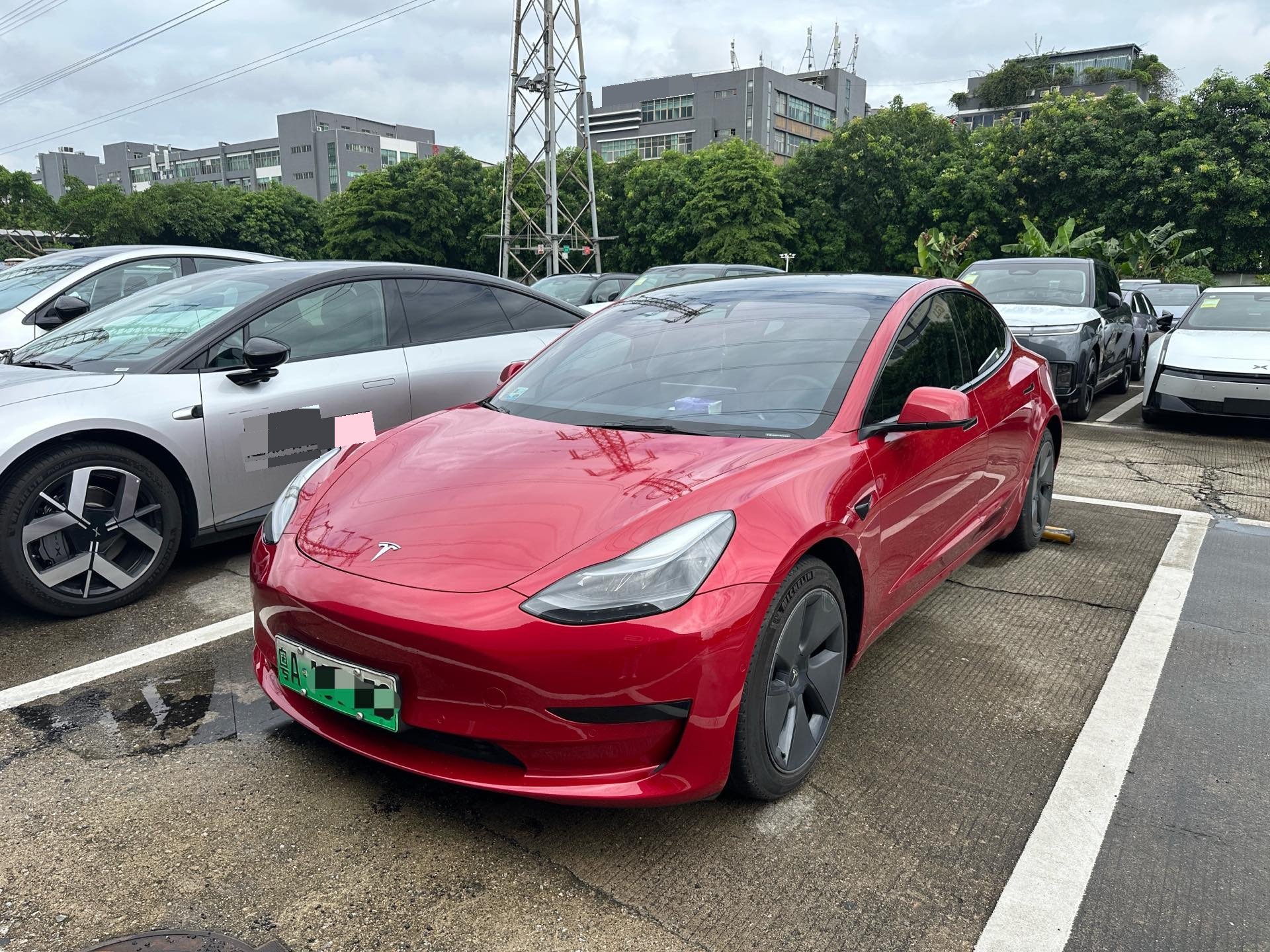 Tesla Model 3 2021 car image 