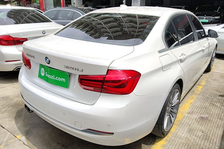 BMW 3 Series 2019 #7 BMW 3 Series 2019 car image #7