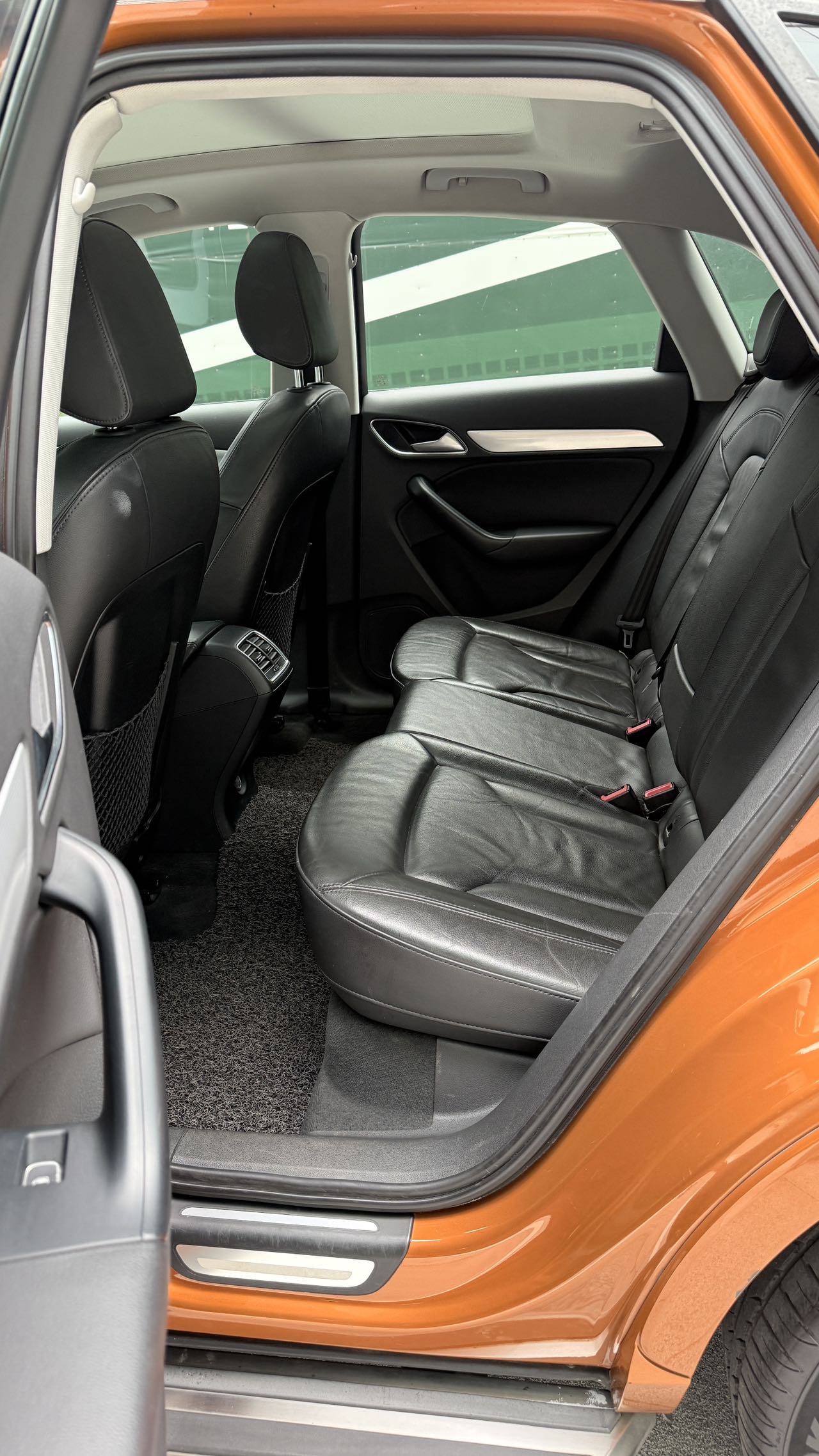 Audi Q3 2014 car image #7