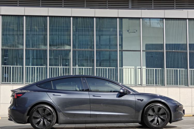 Tesla Model 3 2025 #6 Tesla Model 3 2025 car image #6
