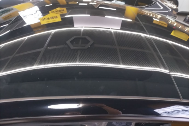 Tesla Model 3 2021 car image #30