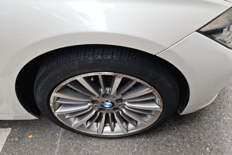BMW 3 Series 2019 #9 BMW 3 Series 2019 car image #9