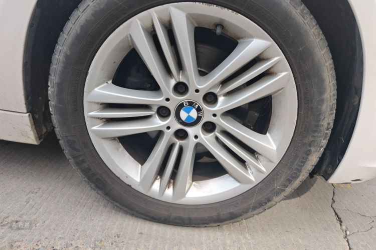 BMW 3 Series 2016 car image #9