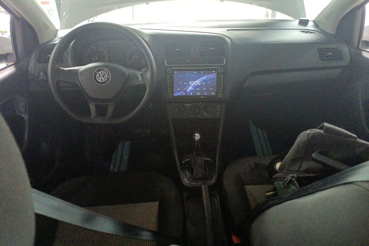 Volkswagen Polo 2016 imagem de carro #10