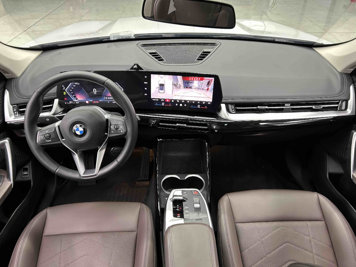 BMW X1 2024 immagine di auto #2