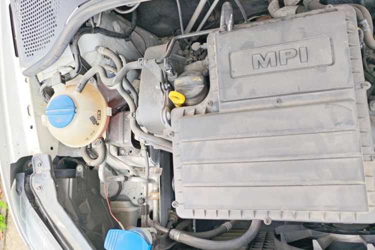 Volkswagen Santana 2017 car image #24