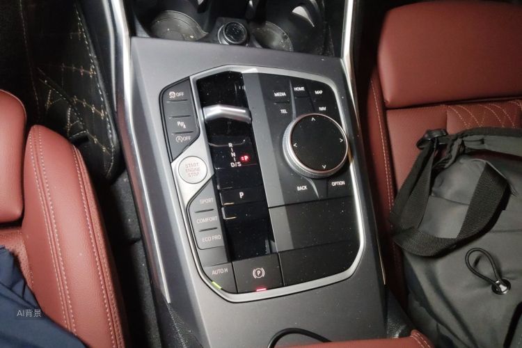 BMW 3 Series 2025 car image #16