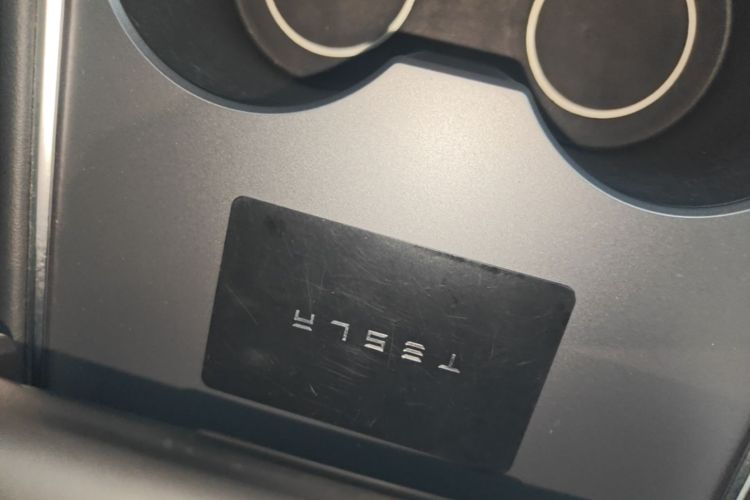 Tesla Model 3 2021 car image #9
