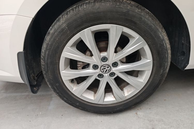 Volkswagen Lavida 2017 car image #10