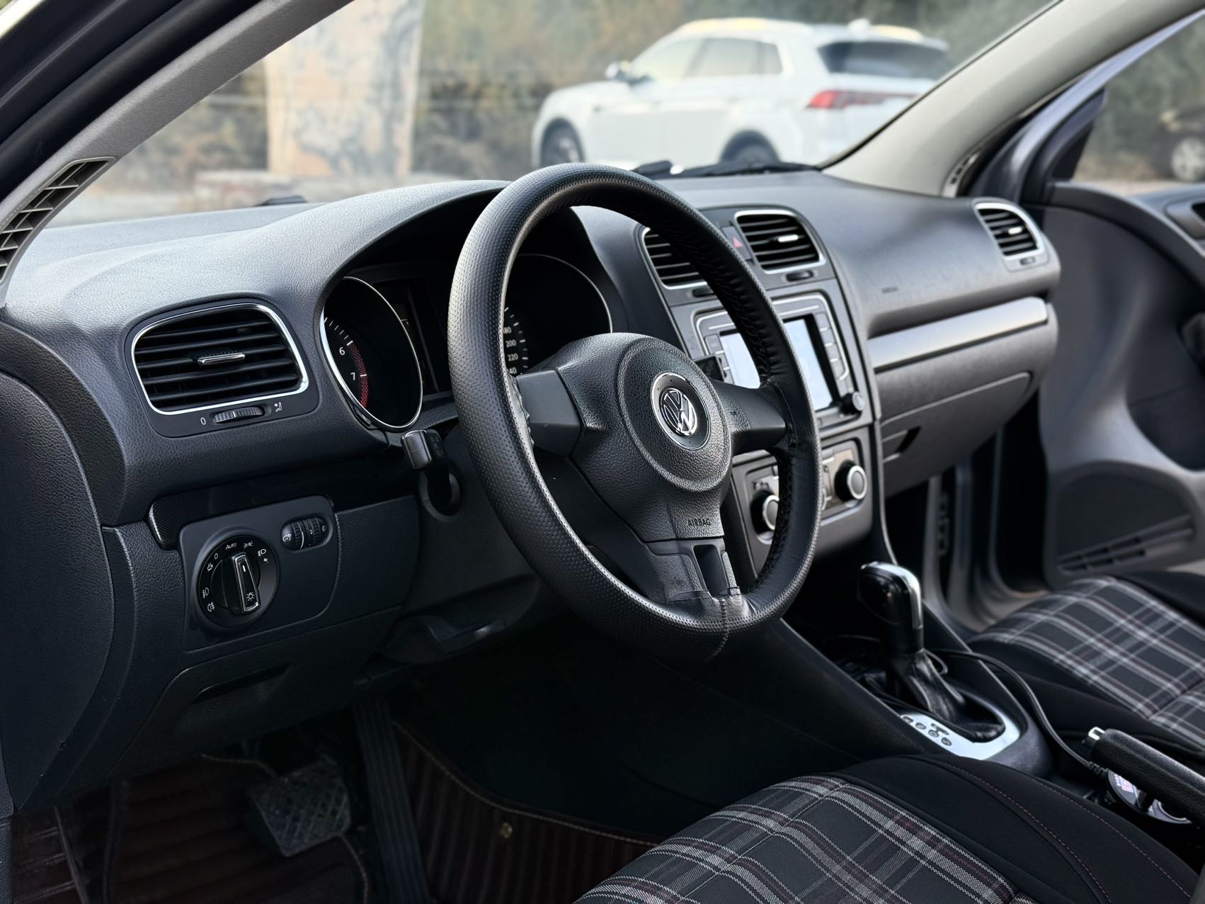 Volkswagen Golf 2012 #4 Volkswagen Golf 2012 car image #4