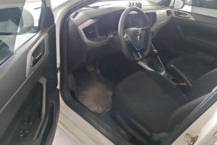 Volkswagen Polo 2023 car image #16