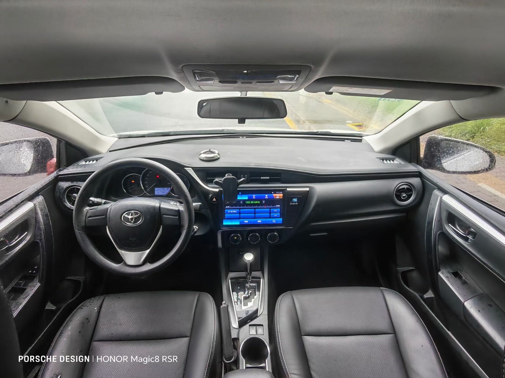 Toyota Corolla 2019 #4 Toyota Corolla 2019 car image #4