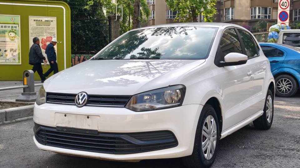 Volkswagen Polo 2017 car image 