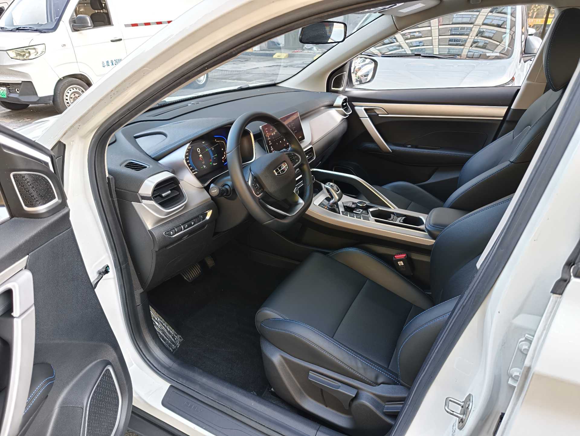 GEELY Coolray New Energy 2021 #7 GEELY Coolray New Energy 2021 car image #7