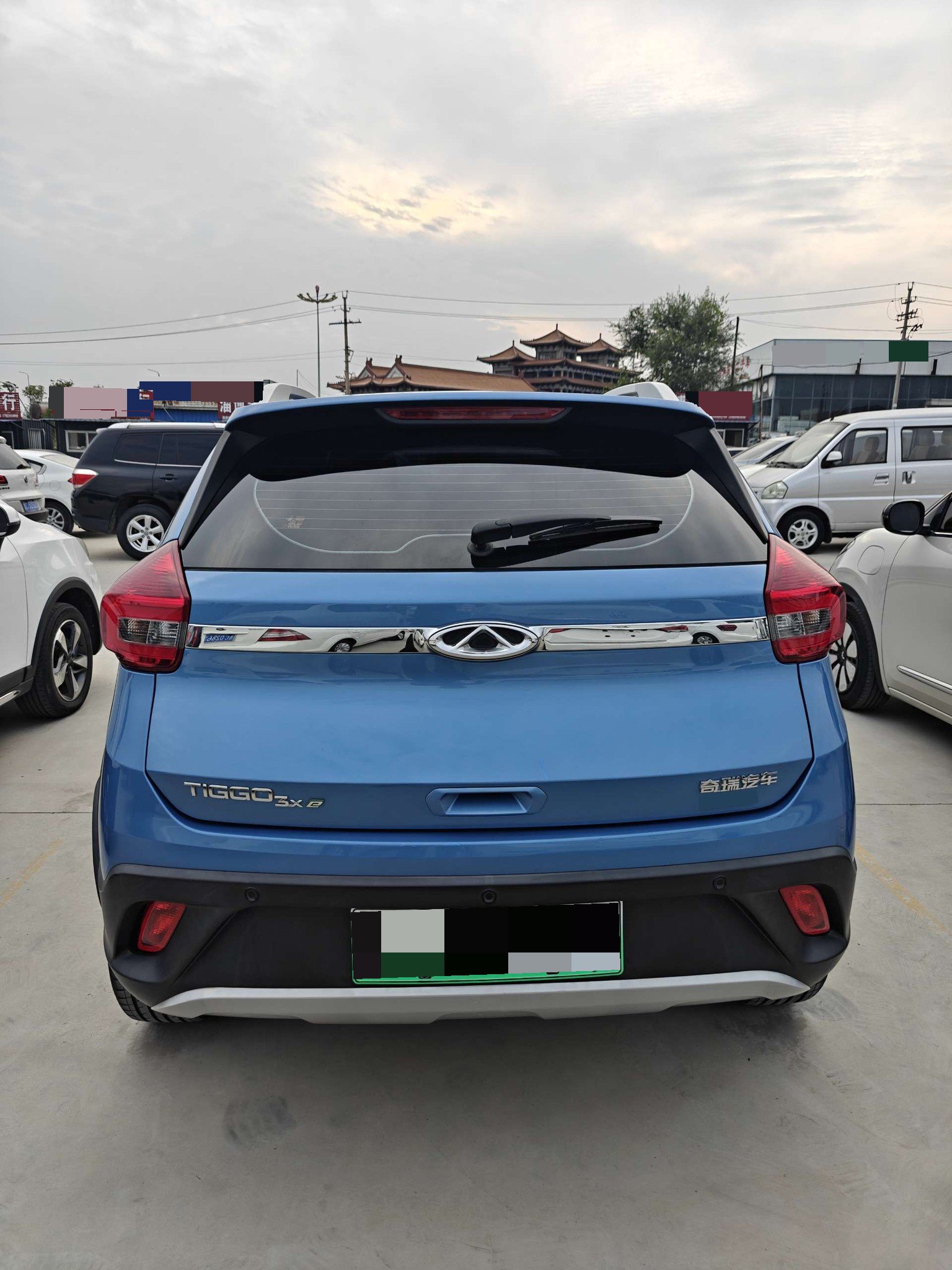2018 car image #5