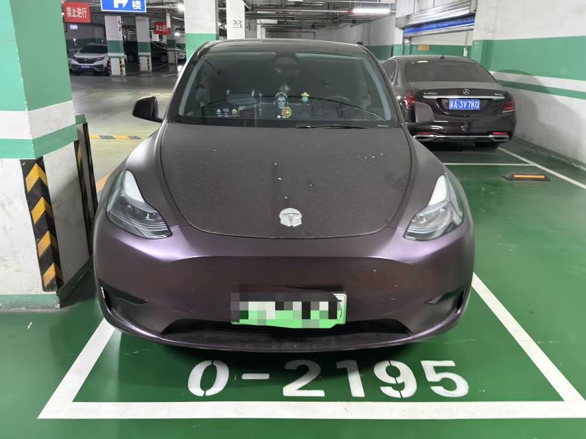 Tesla Model Y 2024 #2 Tesla Model Y 2024 car image #2