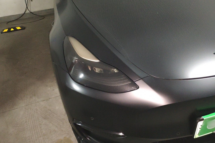 Tesla Model Y 2022 car image #8