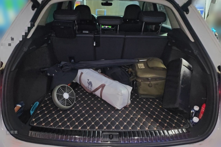 Audi Q3 2021 car image #21