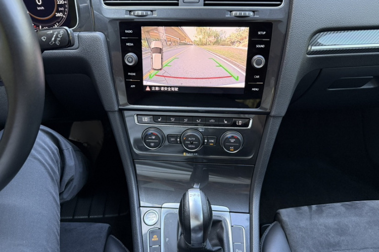 Volkswagen Golf 2018 #16 Volkswagen Golf 2018 car image #16