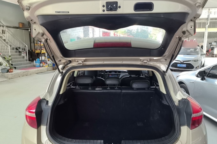 GEELY Emgrand GS 2017 car image #22