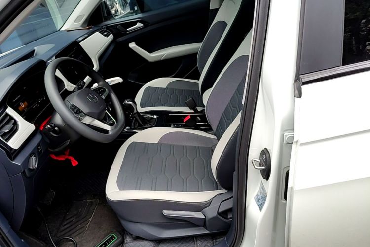 Volkswagen Tharu 2026 car image #15
