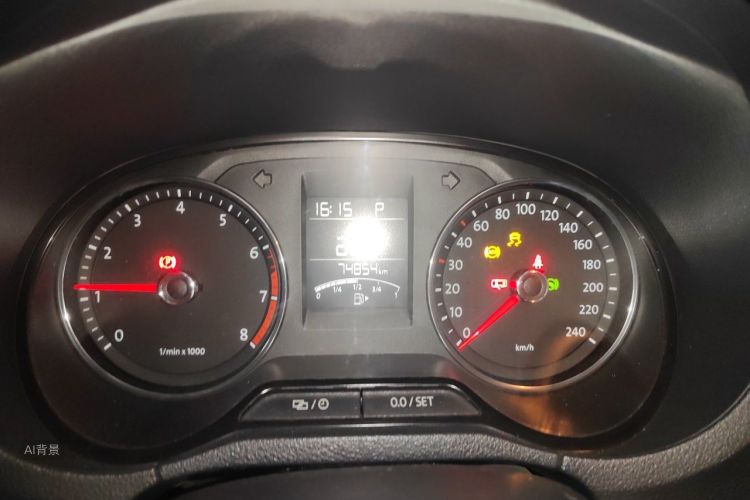 Volkswagen Polo 2015 car image #13