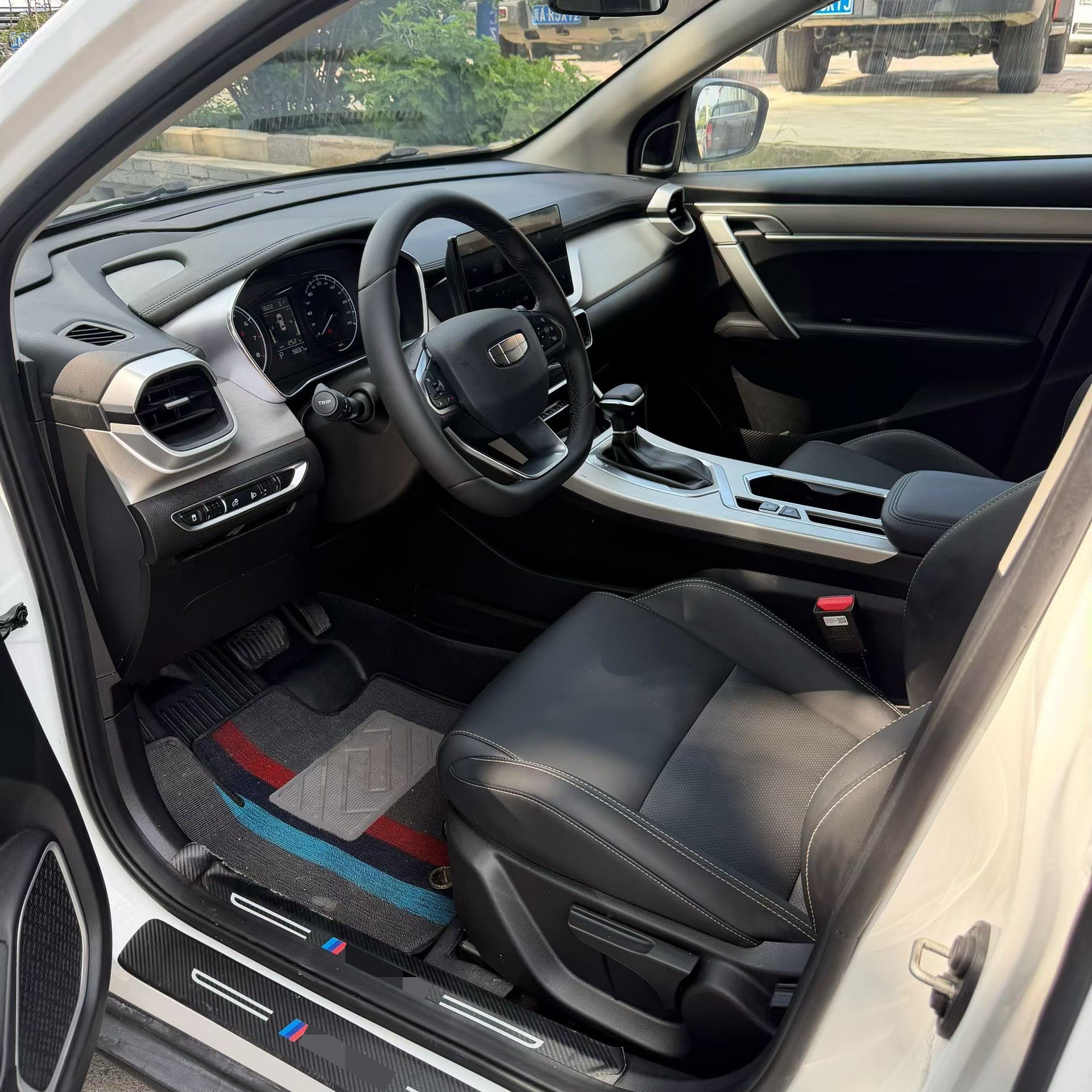 GEELY Coolray 2025 #5 GEELY Coolray 2025 immagine di auto #5