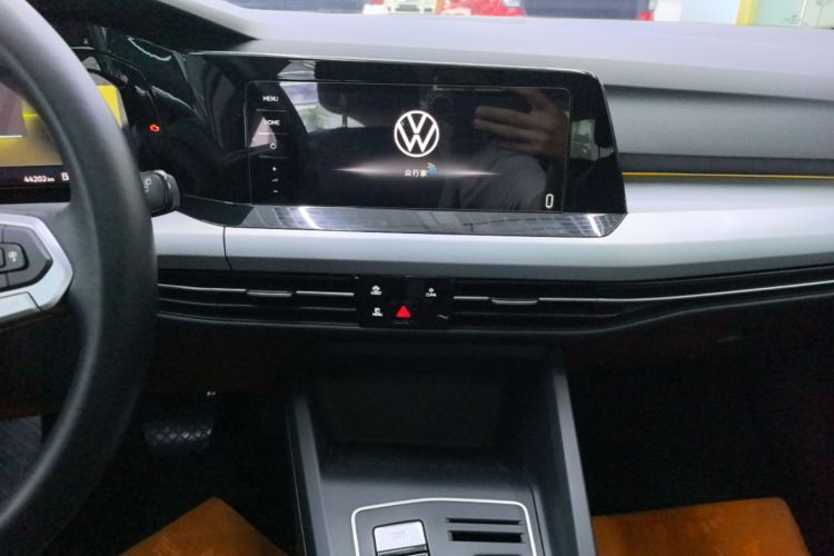 Volkswagen Golf 2021 #17 Volkswagen Golf 2021 car image #17