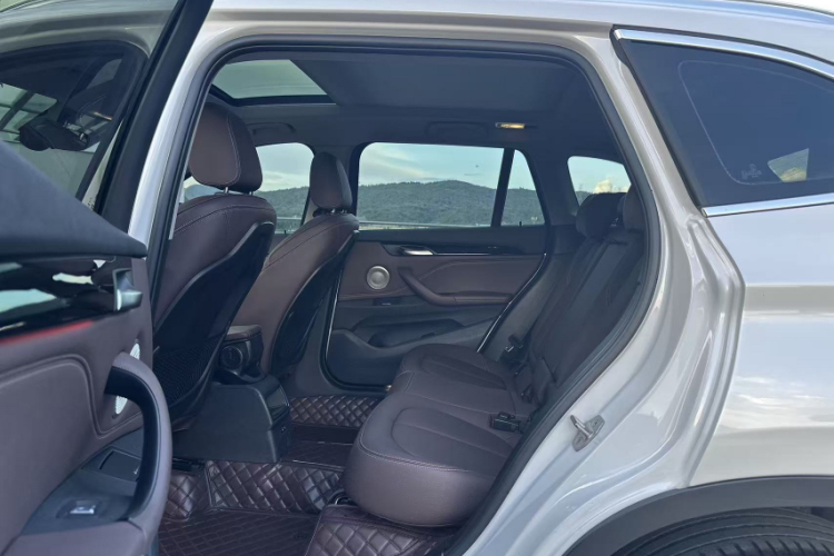 BMW X1 2017 #10 BMW X1 2017 car image #10