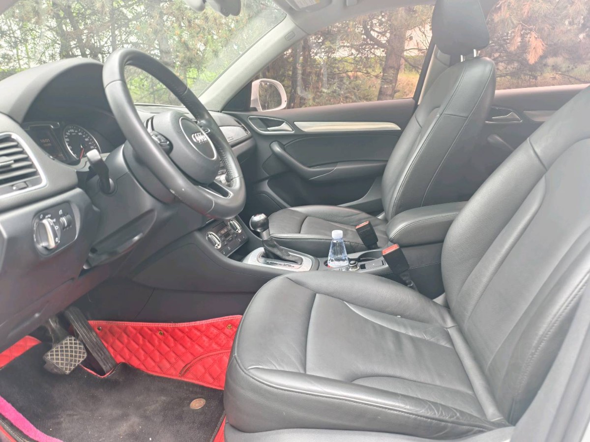 Audi Q3 2016 immagine di auto #8