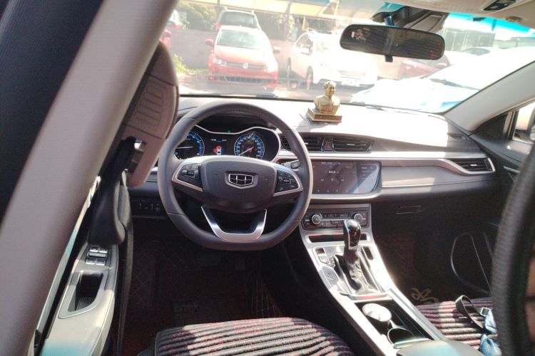 GEELY Emgrand 2019 imagen de coche #10