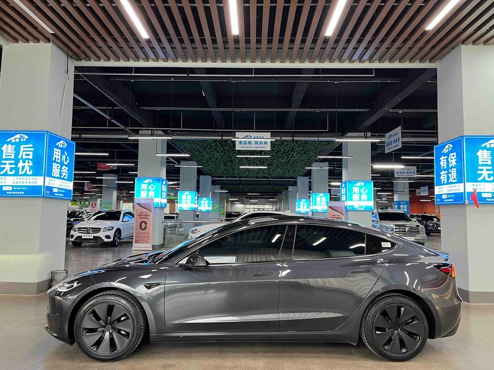 Tesla Model 3 2025 #4 Tesla Model 3 2025 car image #4