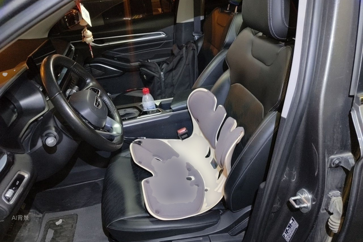 GEELY Emgrand 2022 #17 GEELY Emgrand 2022 car image #17
