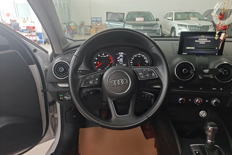 Audi A3 2020 immagine di auto #11