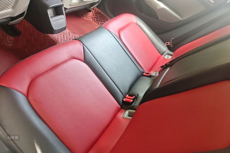 Audi A3 2018 car image #19