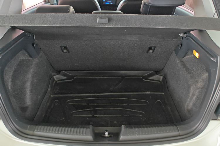 Volkswagen Polo 2018 imagem de carro #19