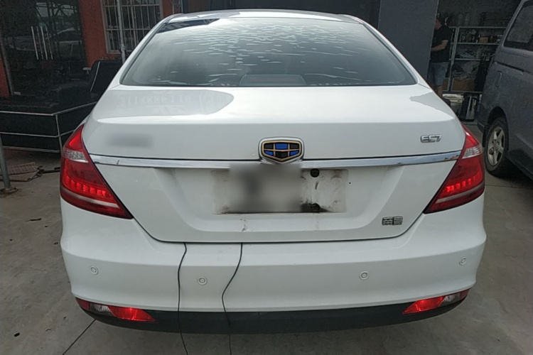 GEELY Emgrand 2015 #4 GEELY Emgrand 2015 car image #4