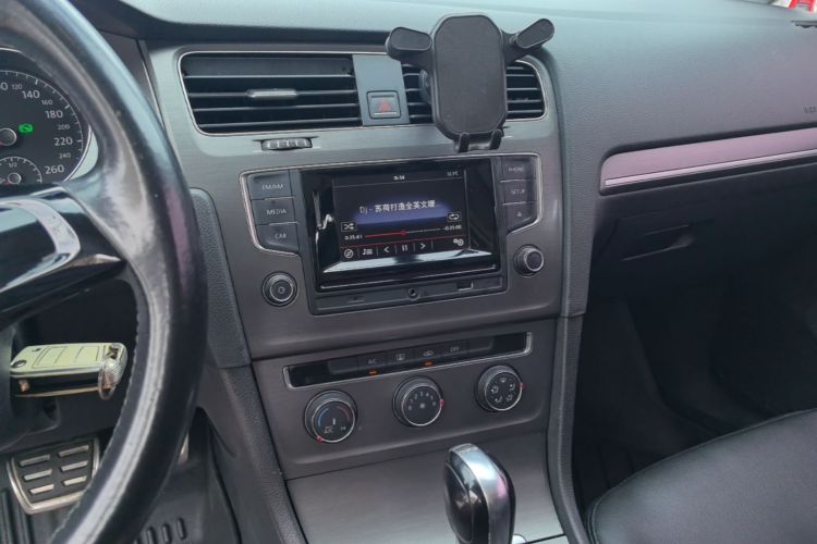 Volkswagen Golf 2016 #13 Volkswagen Golf 2016 car image #13