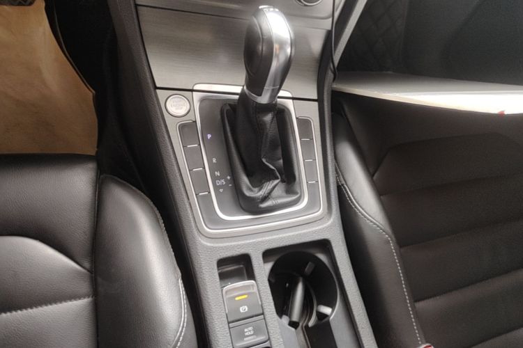 Volkswagen Golf 2017 #14 Volkswagen Golf 2017 car image #14