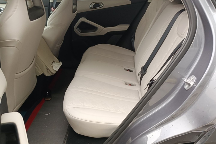BYD YuanUP 2025 #17 BYD YuanUP 2025 изображение автомобиля #17