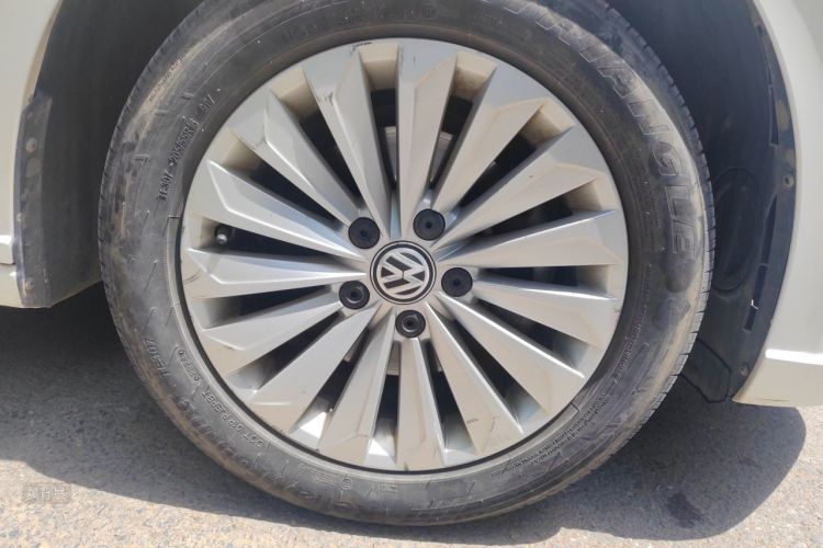 Volkswagen Lavida 2020 car image #9