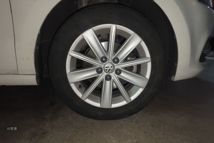 Volkswagen Polo 2015 immagine di auto #9
