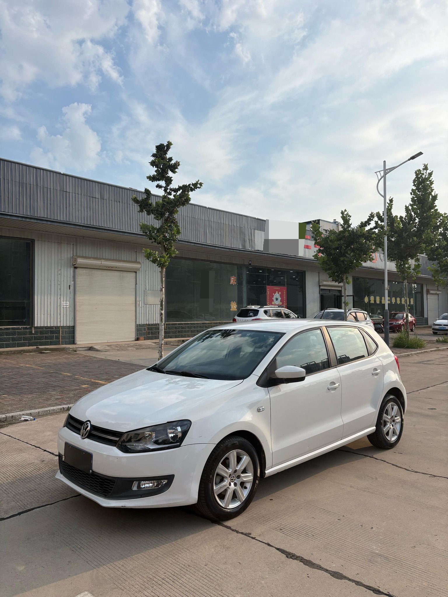 Volkswagen Polo 2014 car image 