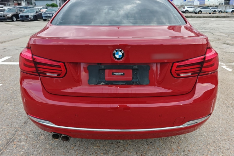 BMW 3 Series 2017 #6 BMW 3 Series 2017 car image #6
