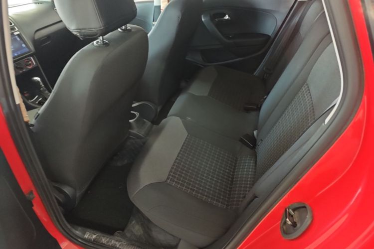 Volkswagen Polo 2016 #17 Volkswagen Polo 2016 car image #17